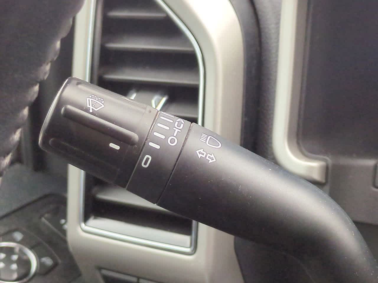 Thumbnail: 2022 Ford Econoline - 25