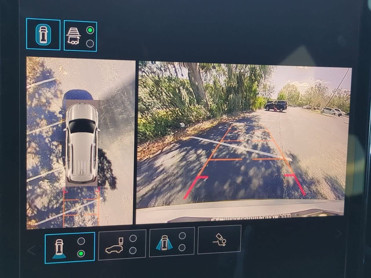 Thumbnail: 2025 GMC Acadia - 30