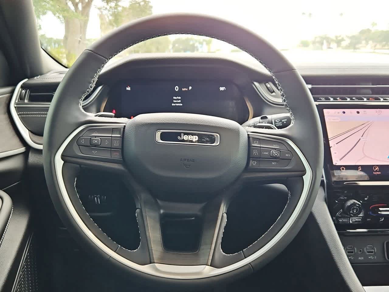 Thumbnail: 2025 Jeep Grand Cherokee - 24