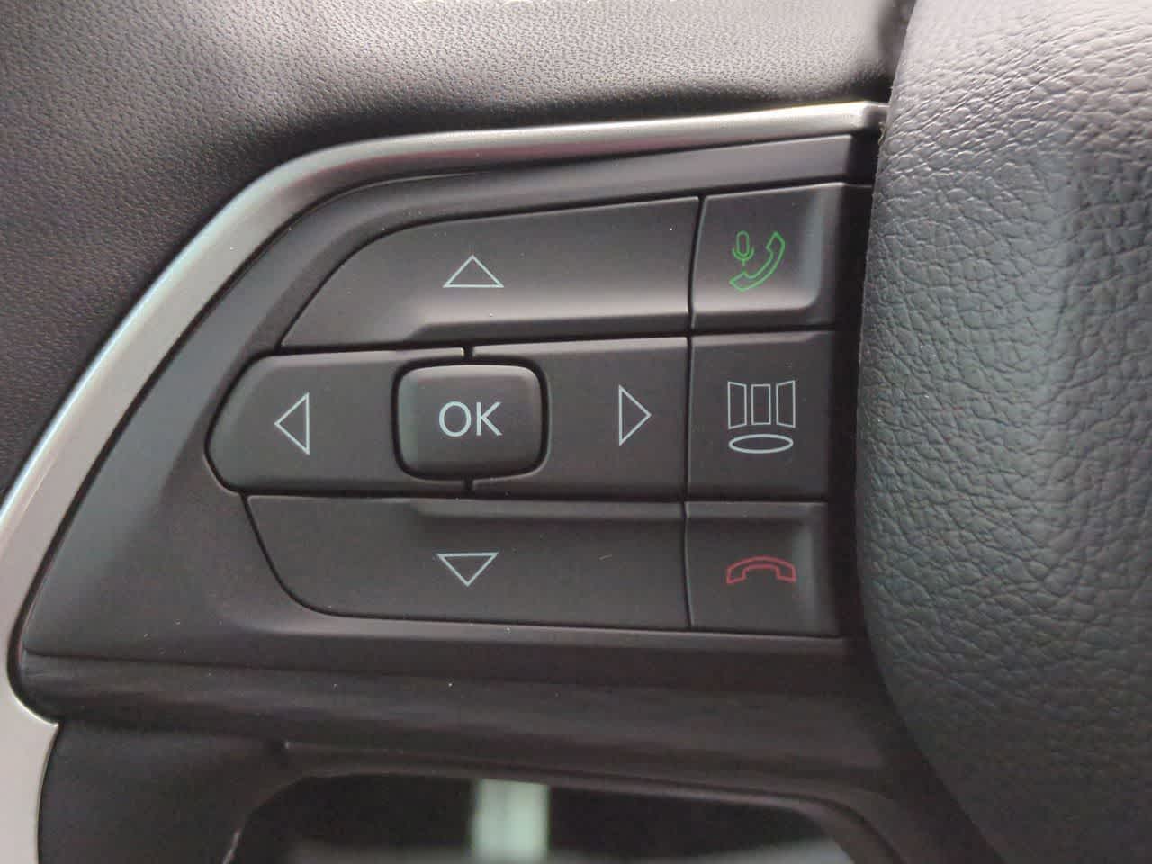 Thumbnail: 2025 Jeep Grand Cherokee - 25