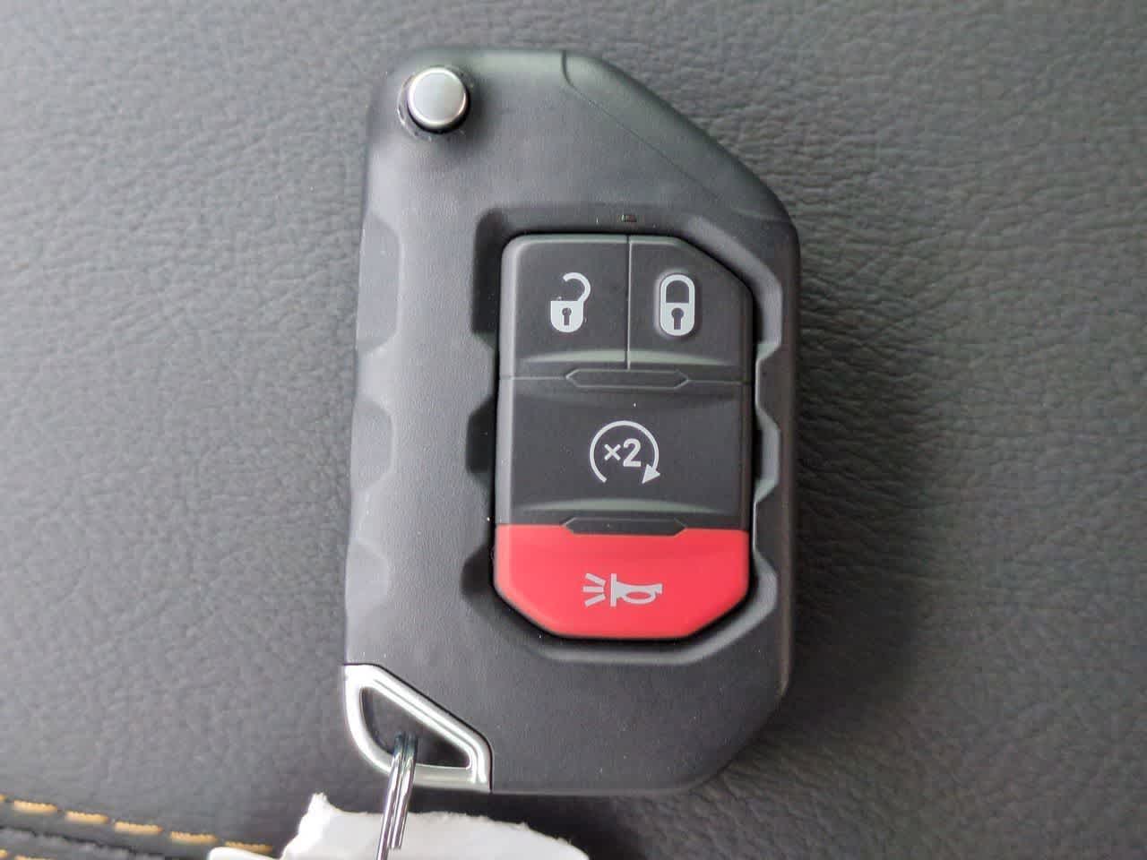 Thumbnail: 2026 Jeep Gladiator - 36