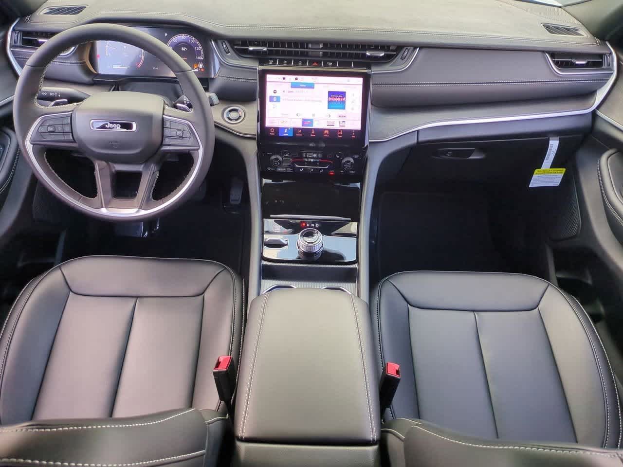 Thumbnail: 2025 Jeep Grand Cherokee L - 15