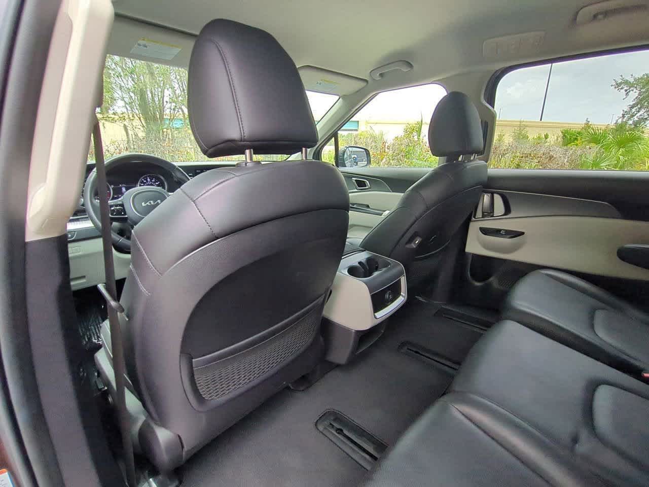 Thumbnail: 2024 Kia Carnival - 18