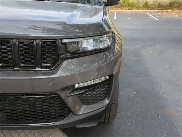 2025 Jeep Grand Cherokee Limited Edition 11