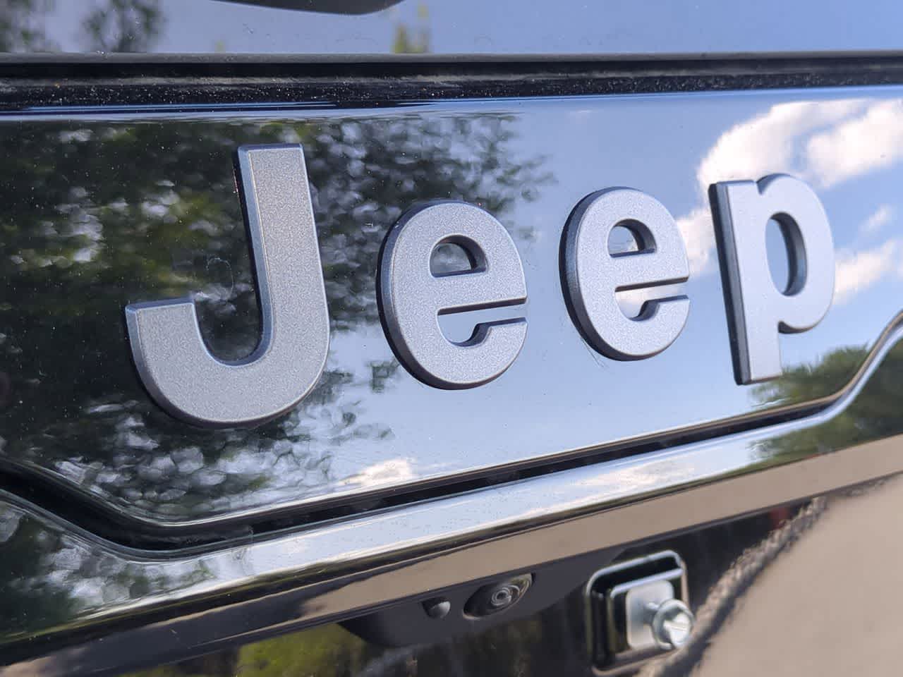 Thumbnail: 2026 Jeep Cherokee - 12
