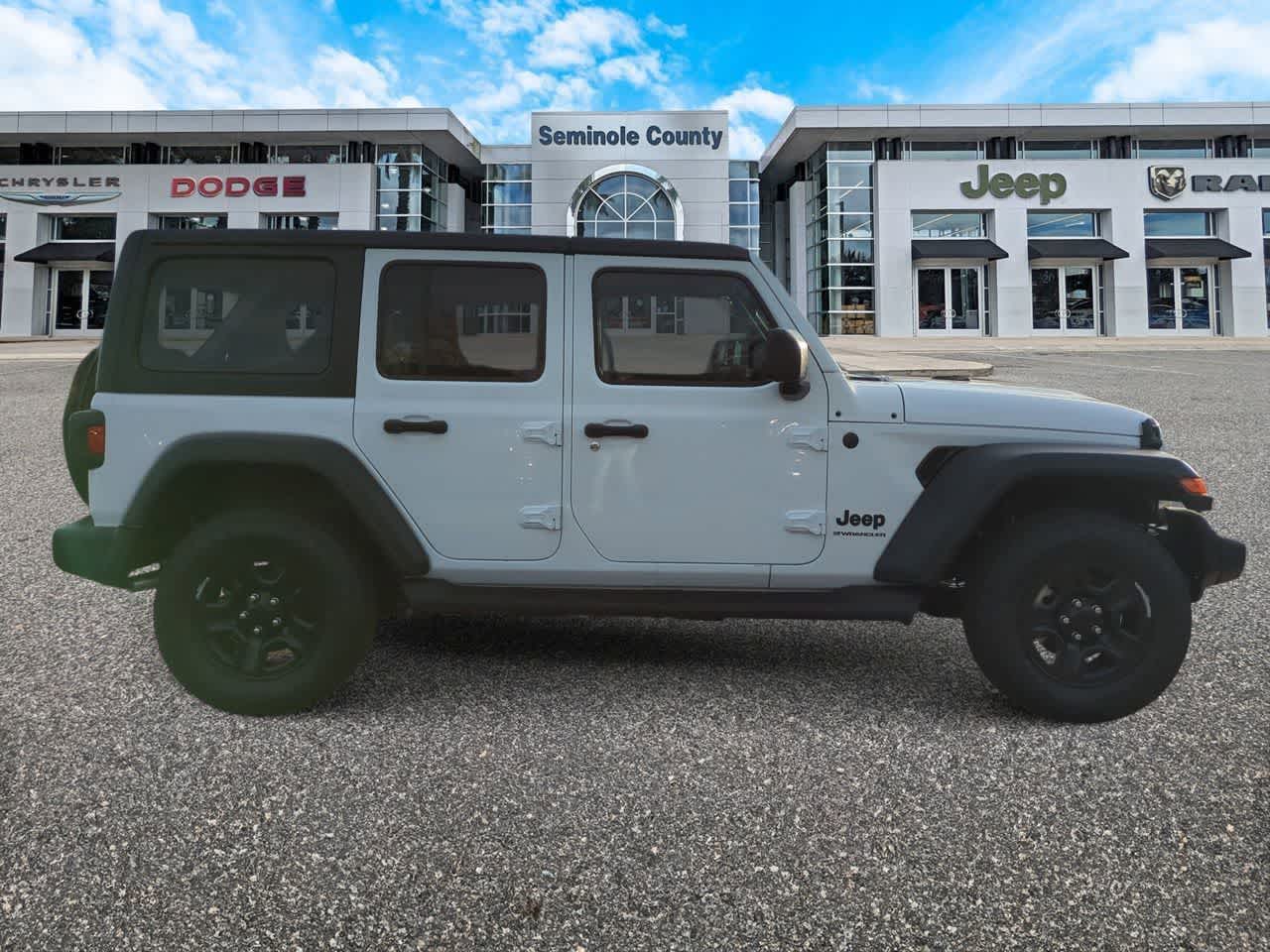 Thumbnail: 2026 Jeep Wrangler - 9