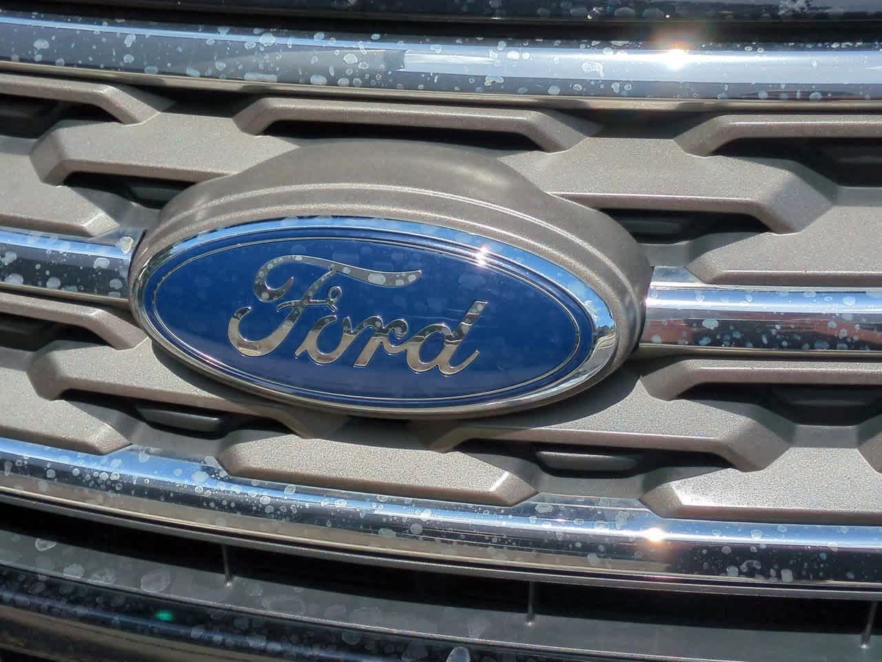 Thumbnail: 2018 Ford Explorer - 12
