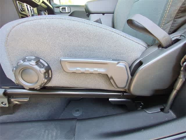 2025 Jeep Wrangler Sport 18