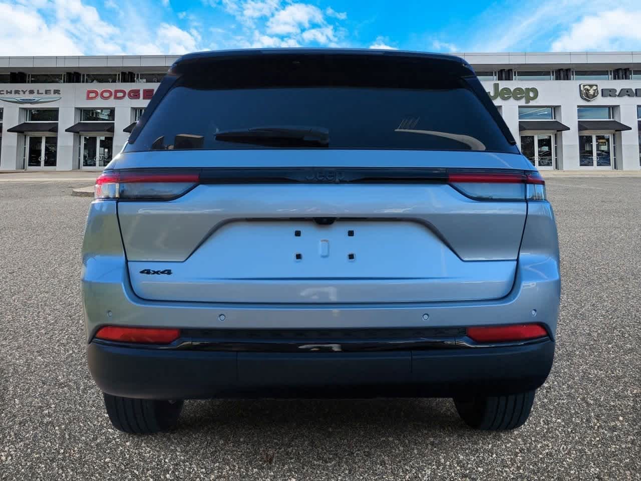 Thumbnail: 2025 Jeep Grand Cherokee - 7