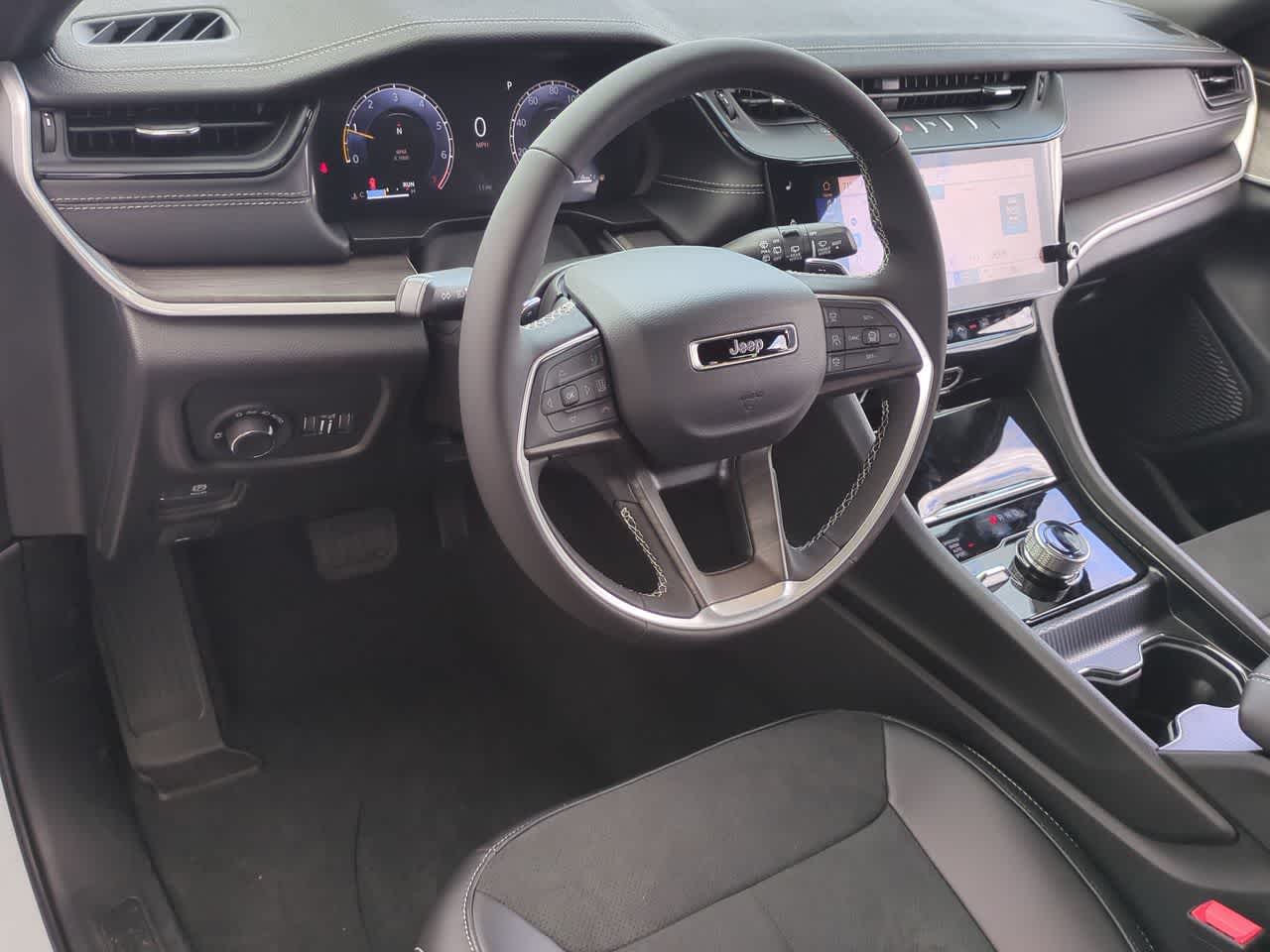 Thumbnail: 2026 Jeep Grand Cherokee - 10