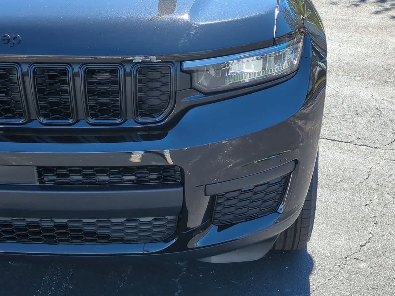 Thumbnail: 2025 Jeep Grand Cherokee L - 10