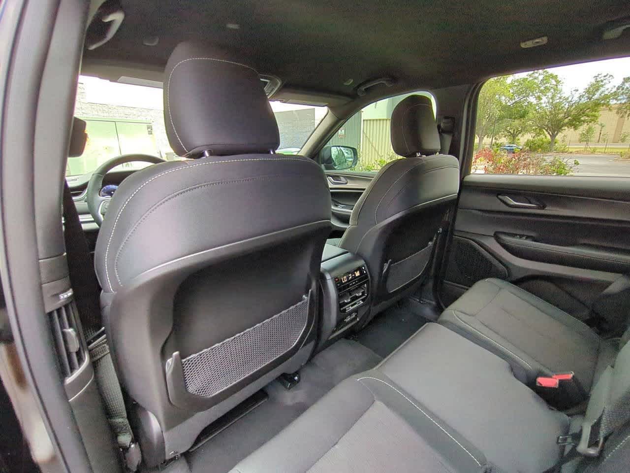 Thumbnail: 2025 Jeep Grand Cherokee L - 19