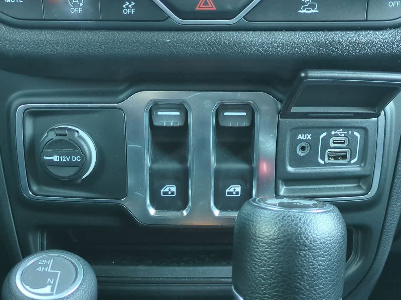 Thumbnail: 2024 Jeep Wrangler - 30