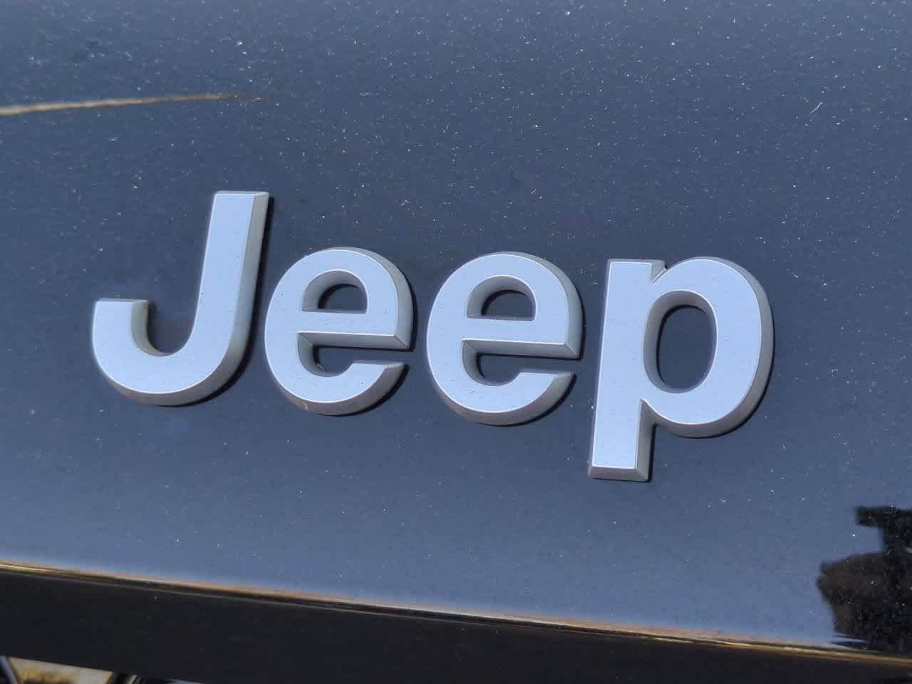 Thumbnail: 2025 Jeep Grand Cherokee L - 12