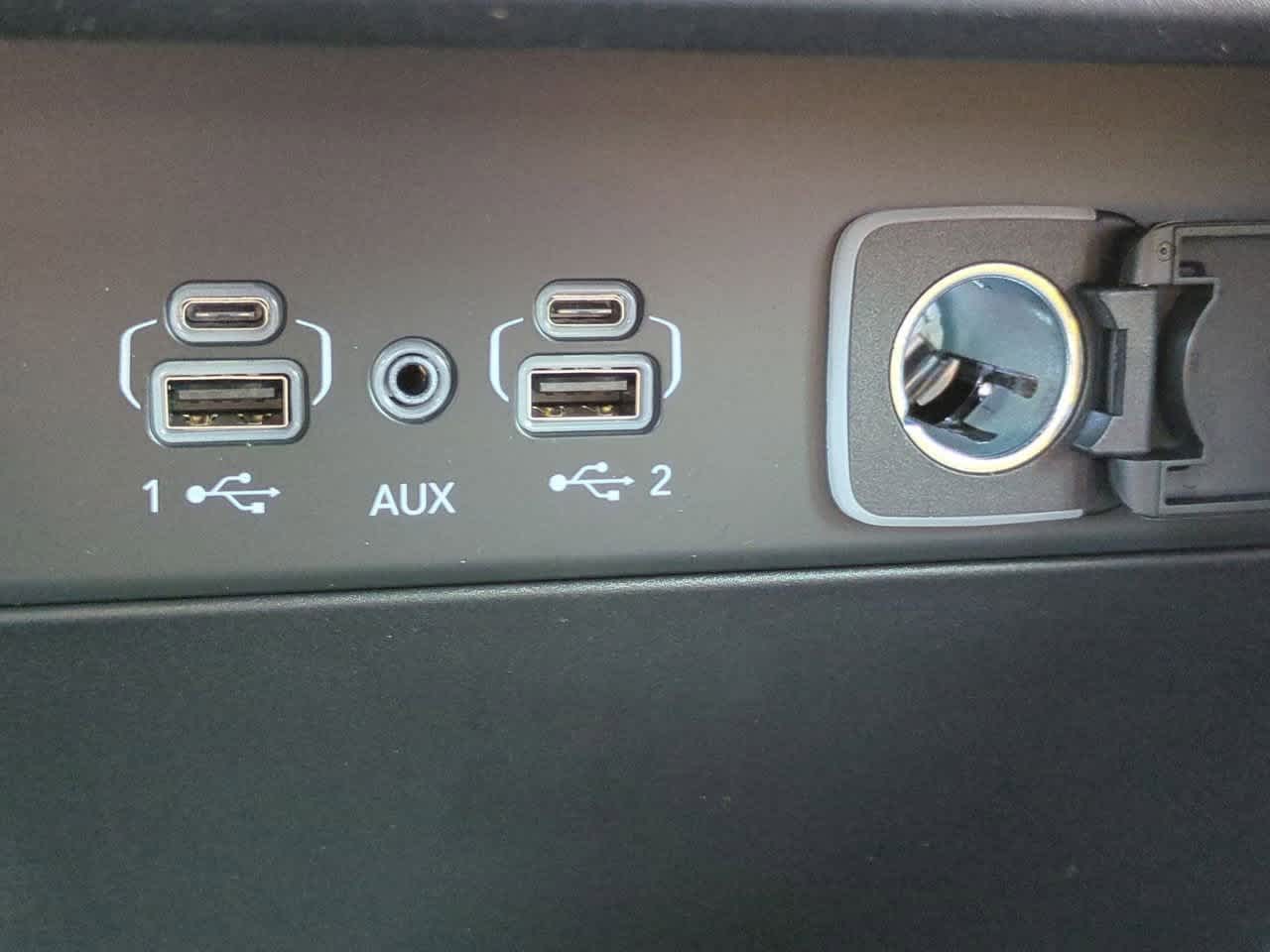 Thumbnail: 2025 Jeep Grand Cherokee - 32