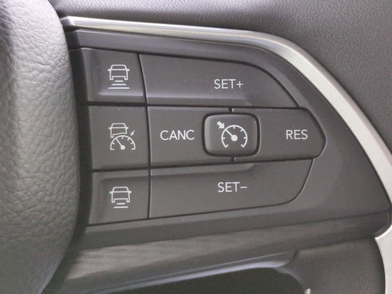 Thumbnail: 2025 Jeep Grand Cherokee - 26