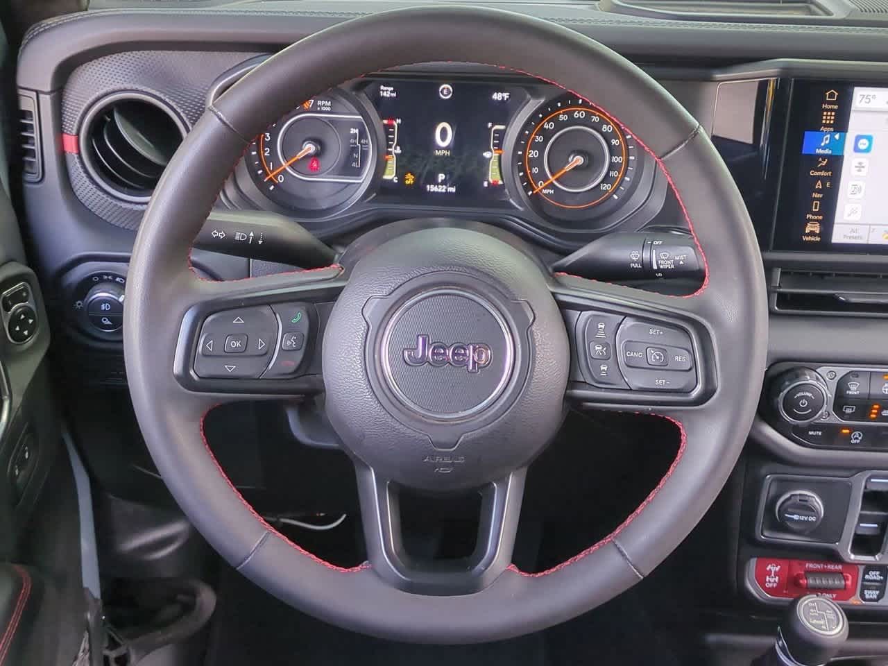 Thumbnail: 2024 Jeep Gladiator - 23