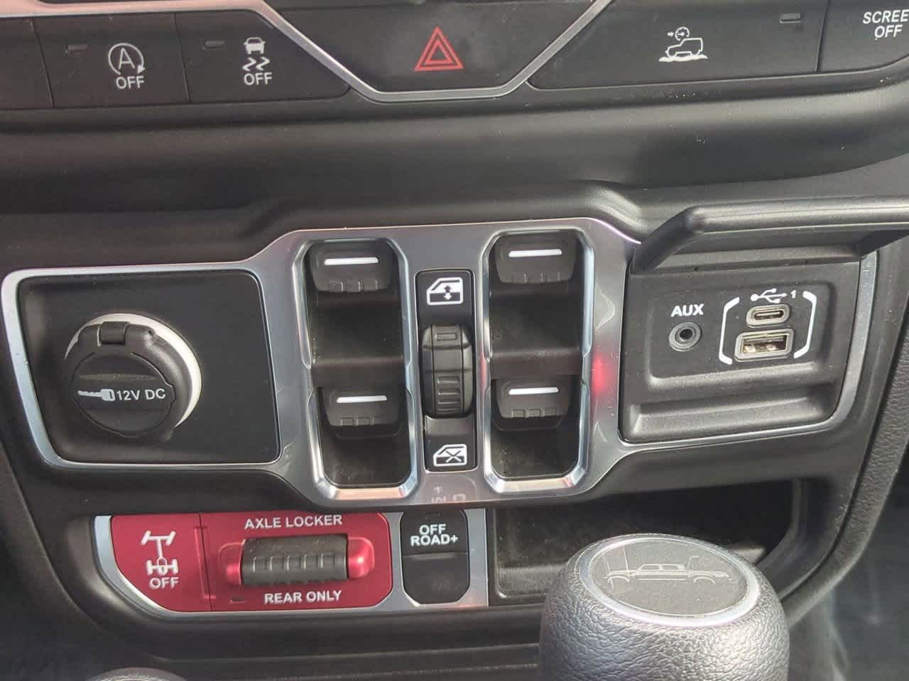 Thumbnail: 2023 Jeep Gladiator - 32