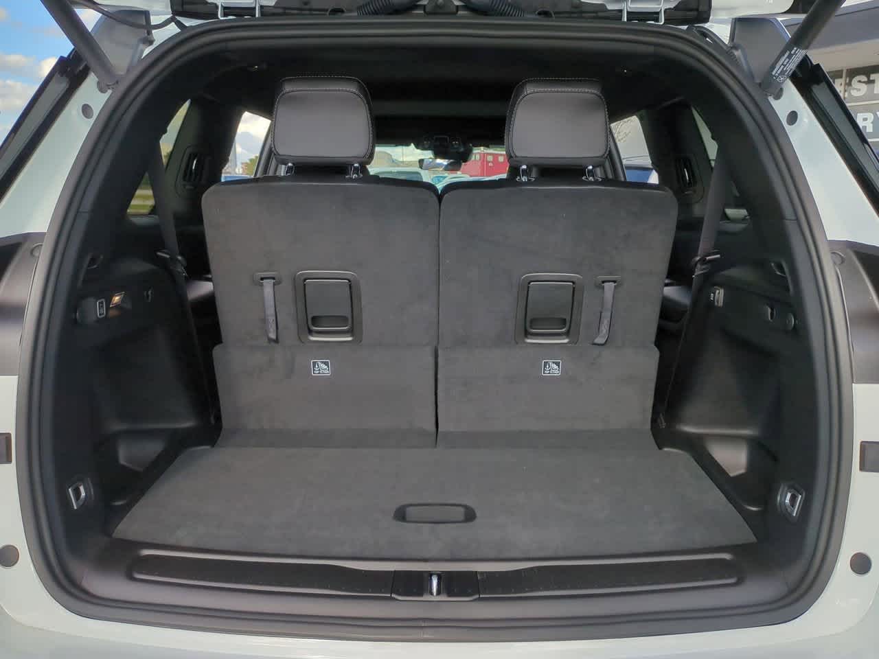 Thumbnail: 2025 Jeep Grand Cherokee L - 35