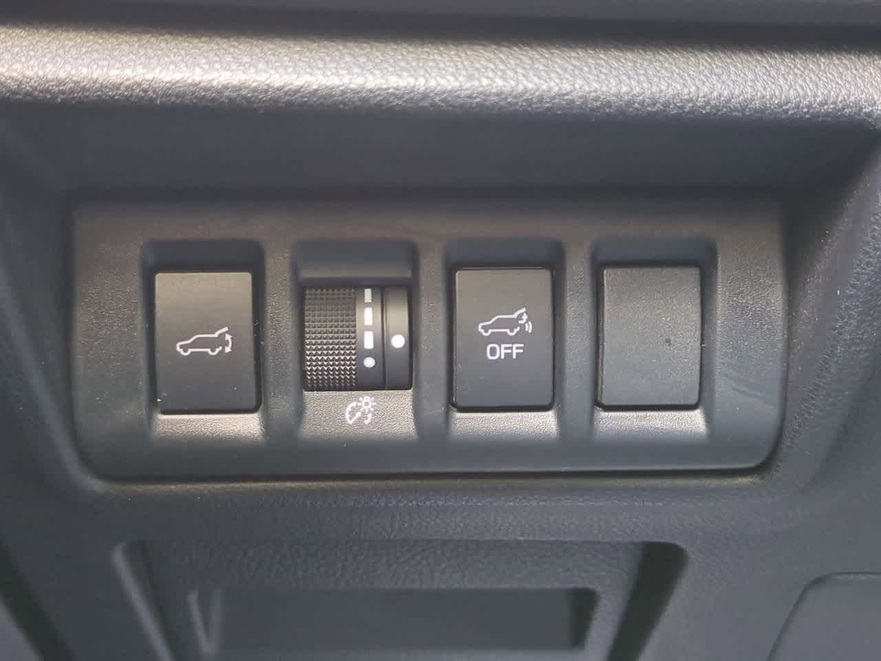 Thumbnail: 2022 Subaru Outback - 18