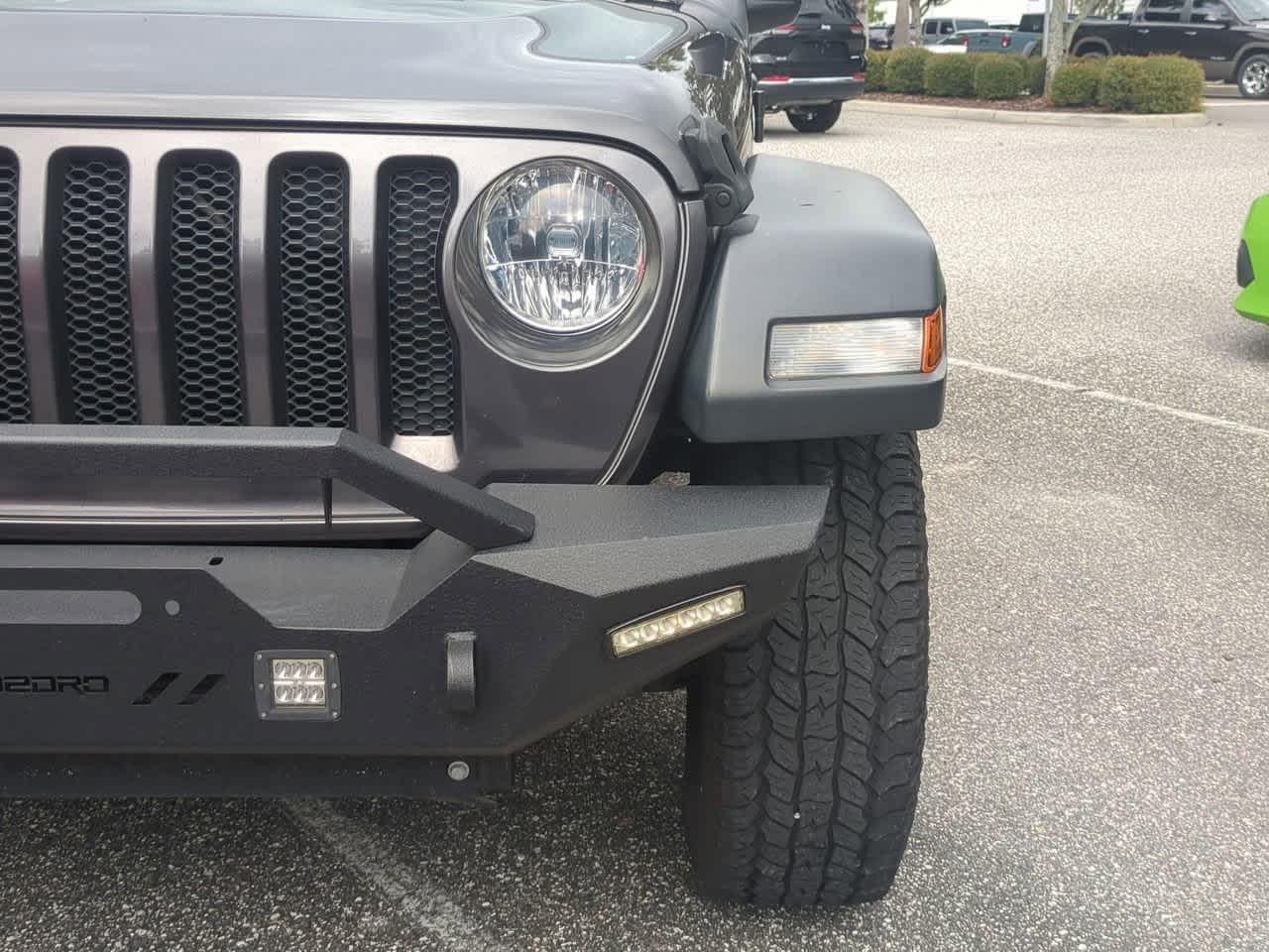 Thumbnail: 2018 Jeep Wrangler - 11