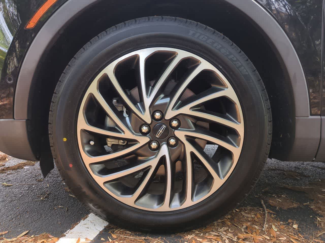 Thumbnail: 2020 Lincoln Nautilus - 14