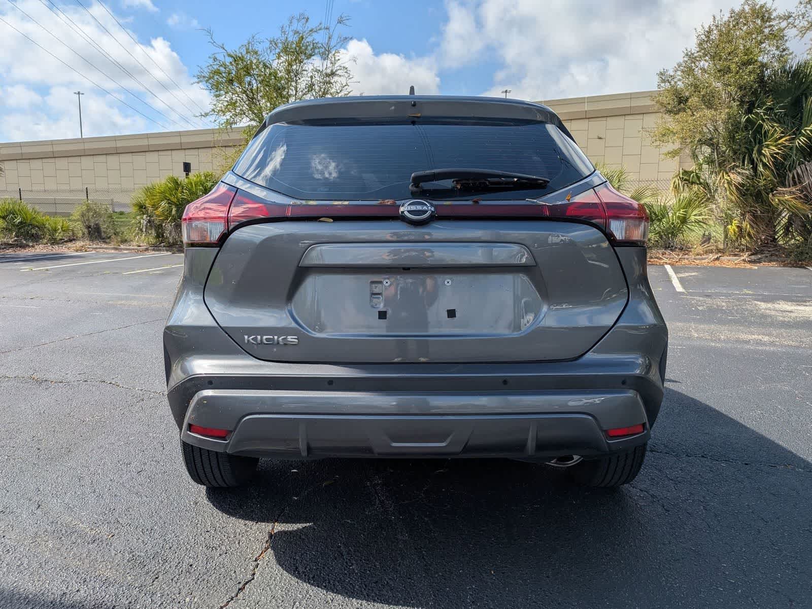 Thumbnail: 2023 Nissan Kicks - 5