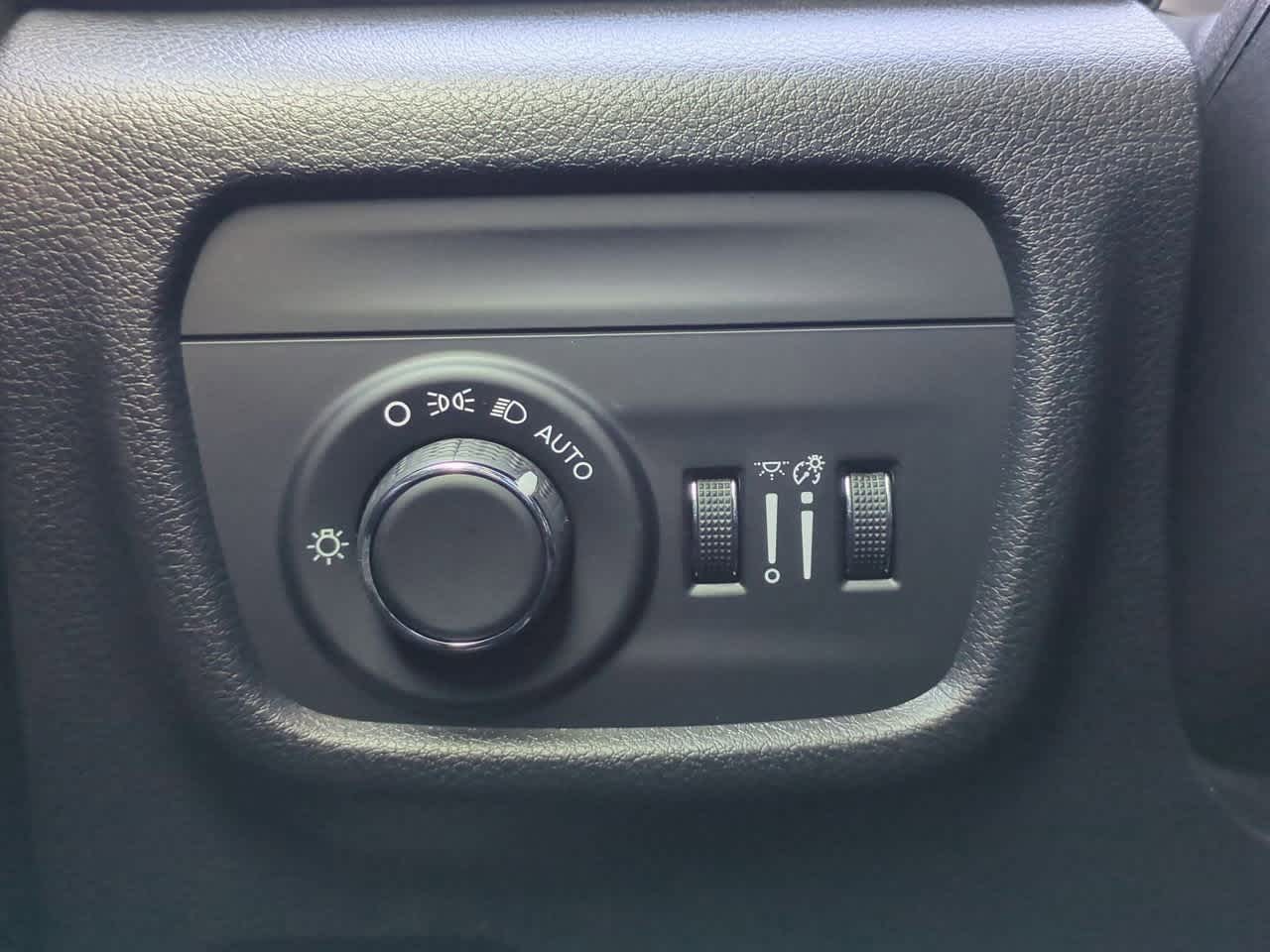 Thumbnail: 2025 Jeep Grand Cherokee L - 18