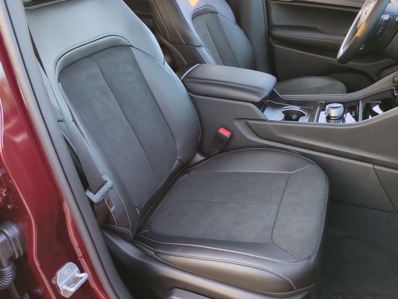 Thumbnail: 2025 Jeep Grand Cherokee - 23