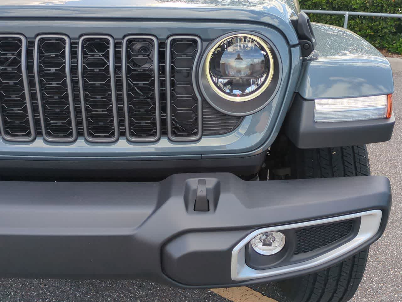 Thumbnail: 2026 Jeep Gladiator - 11