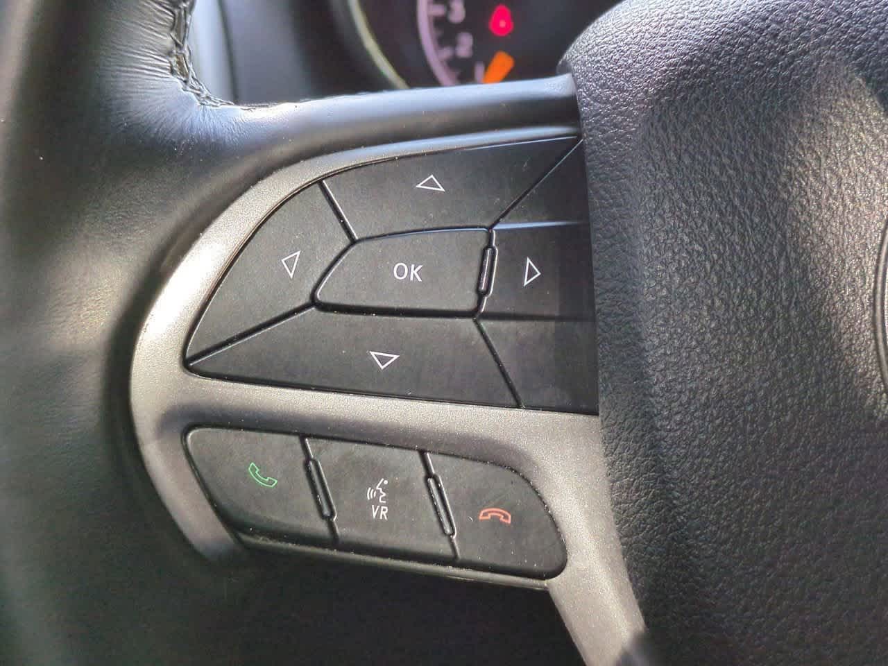 Thumbnail: 2018 Jeep Grand Cherokee - 23