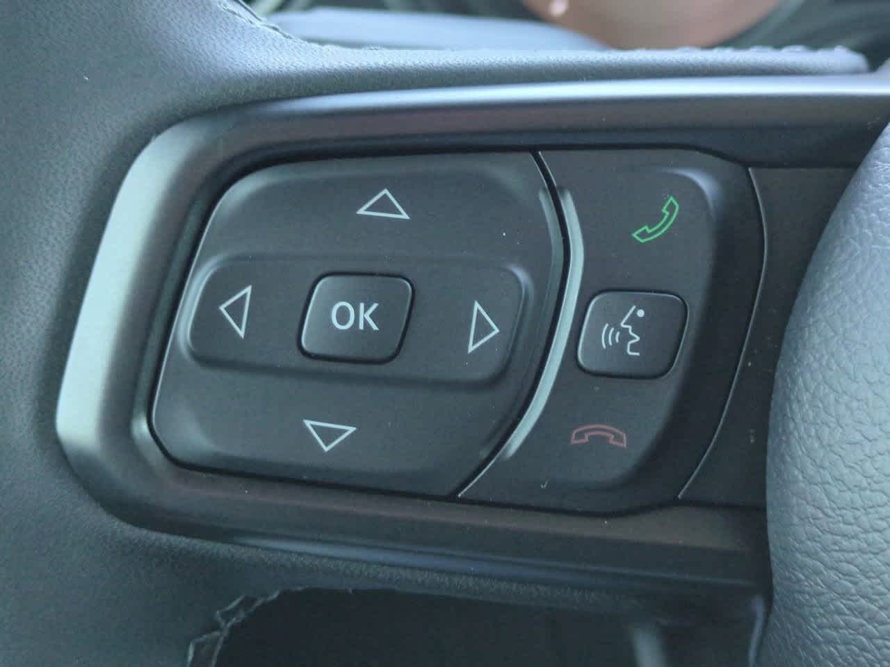 Thumbnail: 2025 Jeep Gladiator - 24