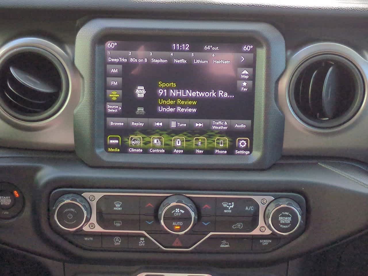 Thumbnail: 2023 Jeep Gladiator - 28