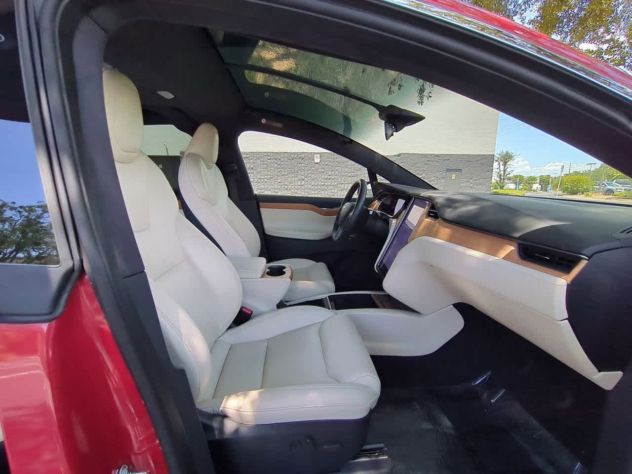 Thumbnail: 2020 Tesla Model X - 21
