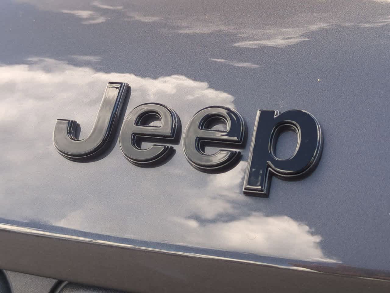 Thumbnail: 2025 Jeep Grand Cherokee - 12