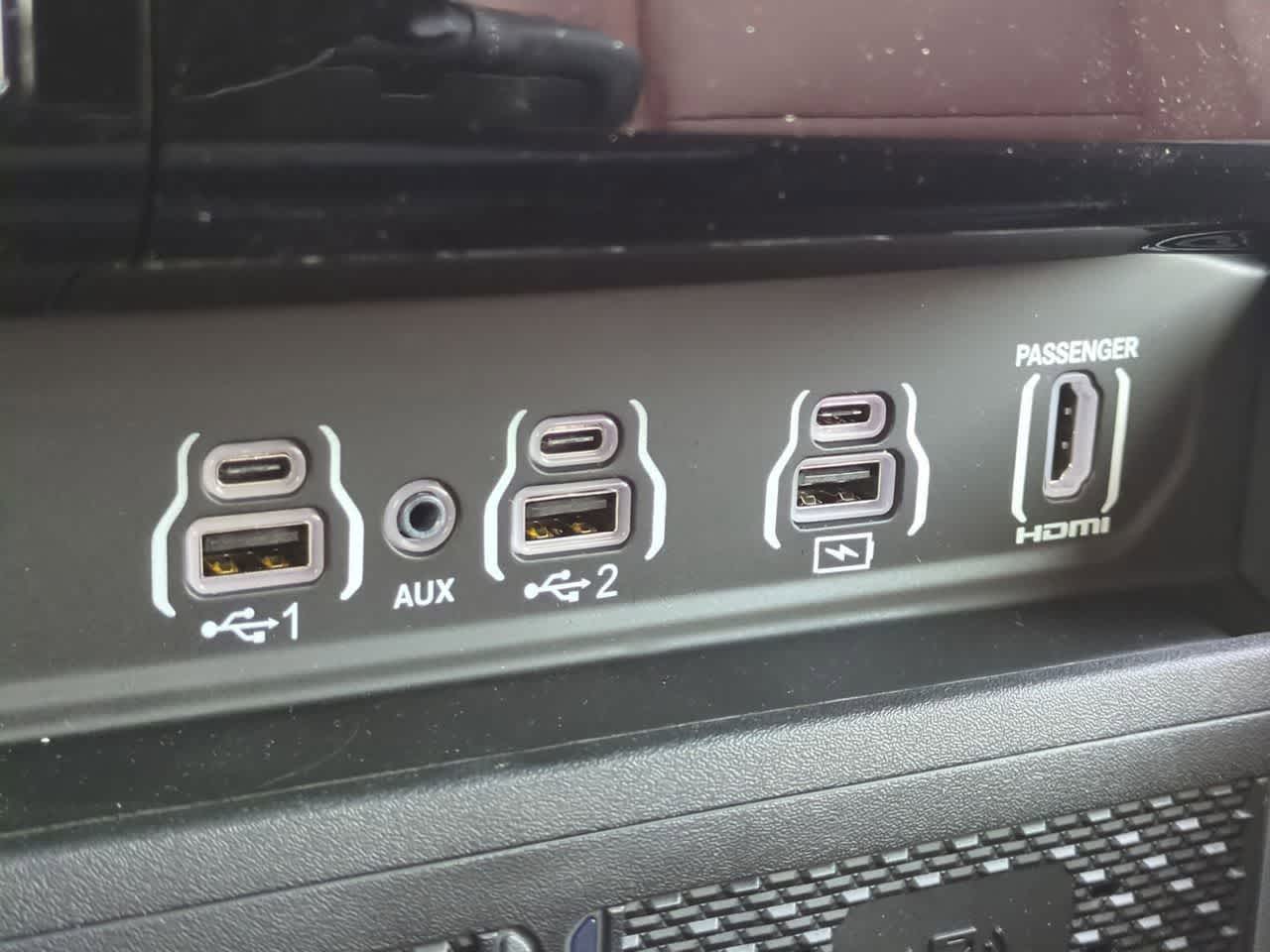Thumbnail: 2026 RAM 1500 - 32