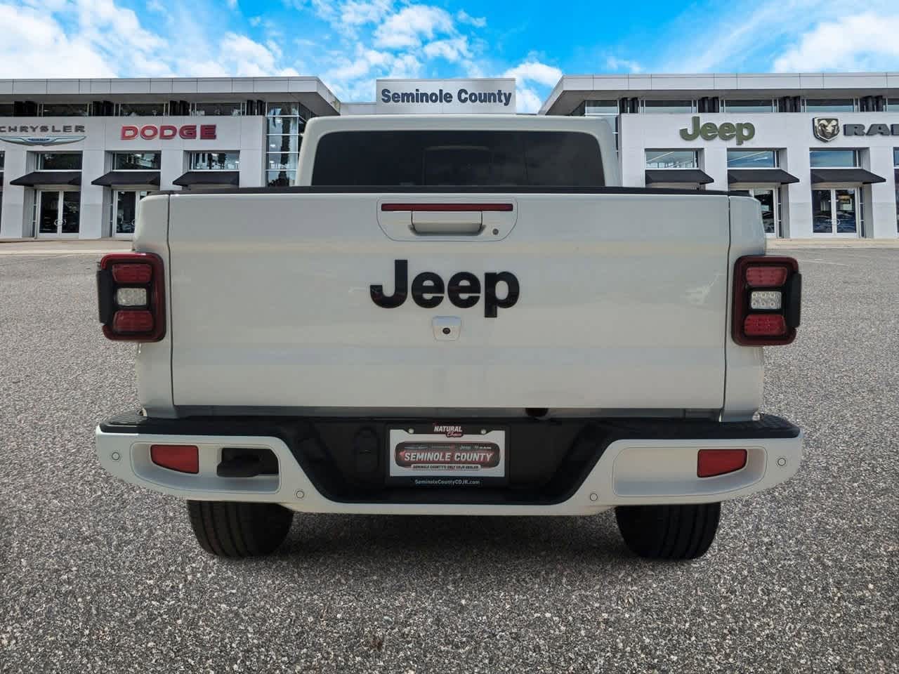 Thumbnail: 2021 Jeep Gladiator - 7