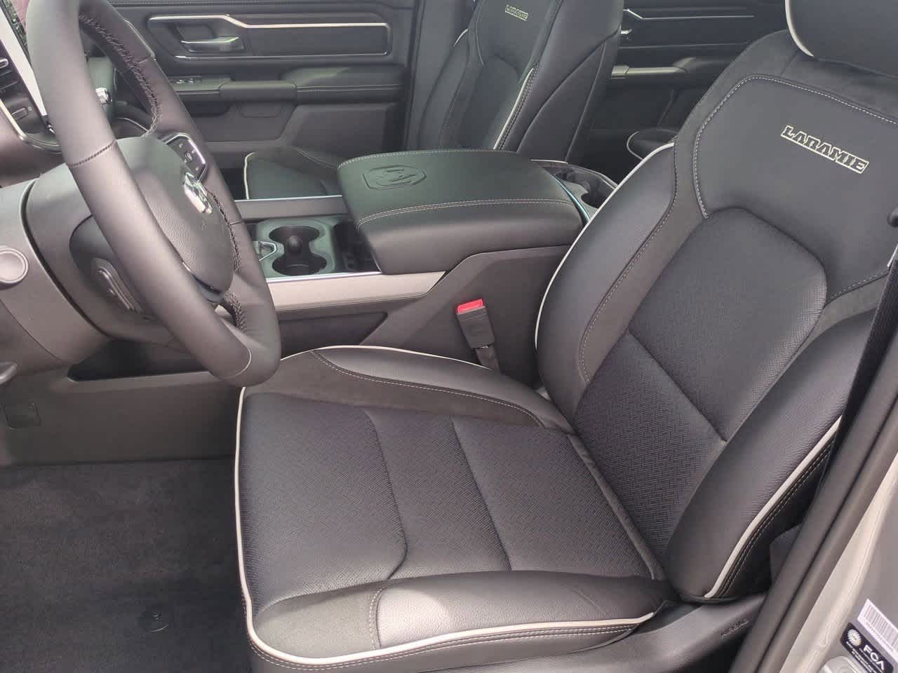 Thumbnail: 2026 RAM 1500 - 17