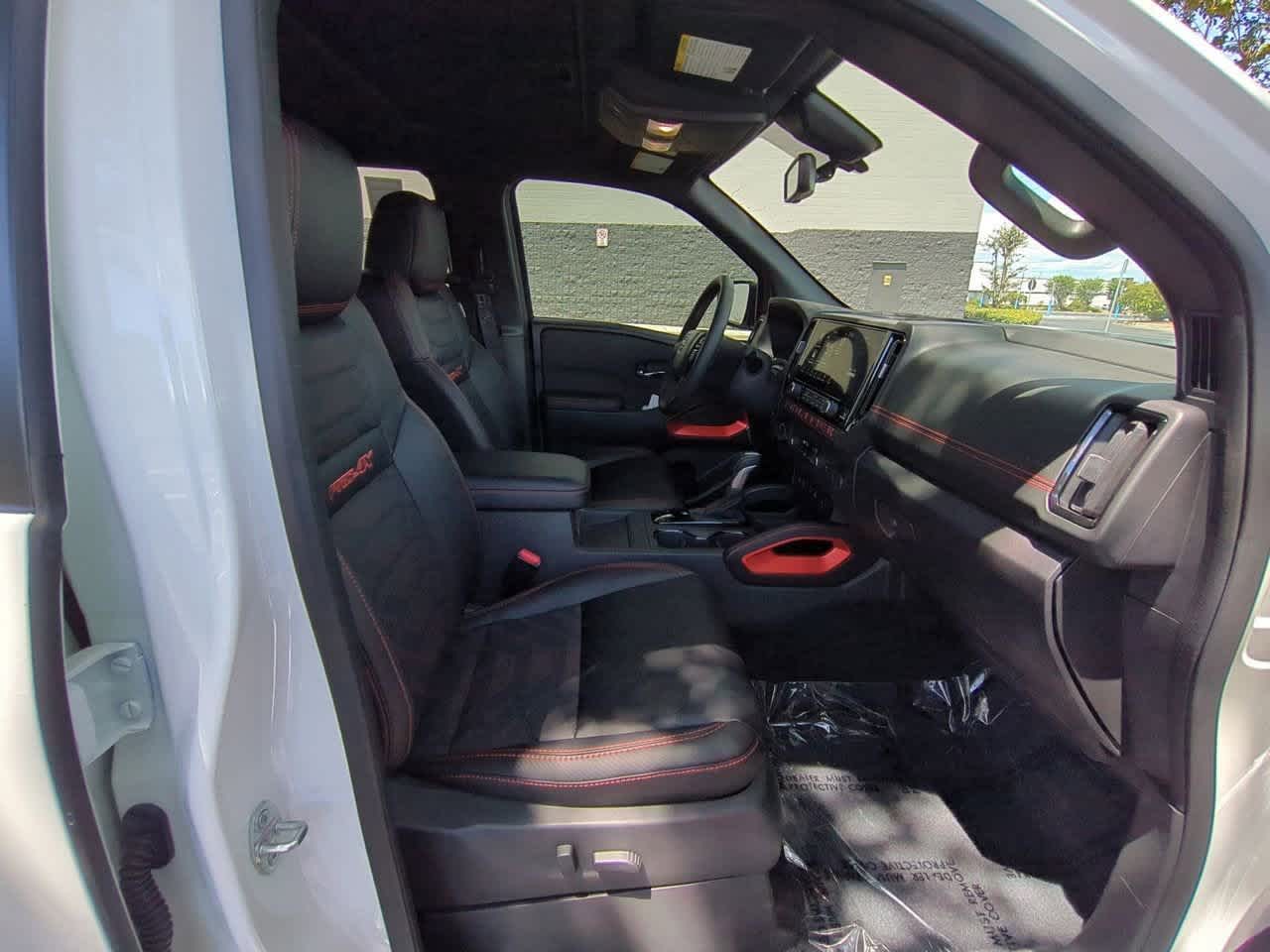 Thumbnail: 2025 Nissan Frontier - 23