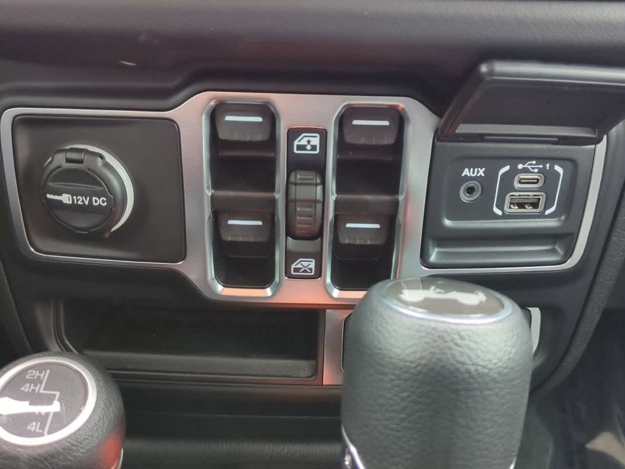 Thumbnail: 2026 Jeep Wrangler - 32