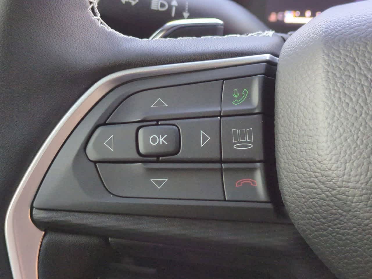 Thumbnail: 2025 Jeep Grand Cherokee - 25