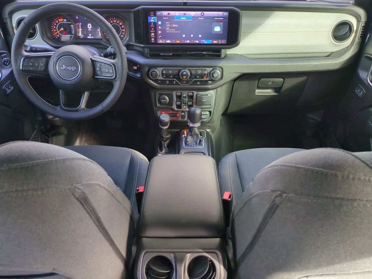 Thumbnail: 2025 Jeep Wrangler - 16