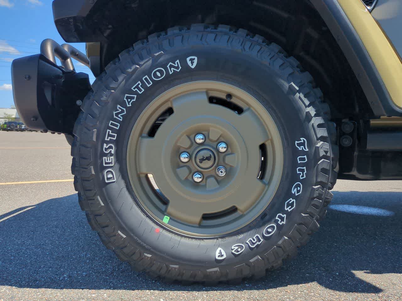 Thumbnail: 2026 Jeep Gladiator - 14