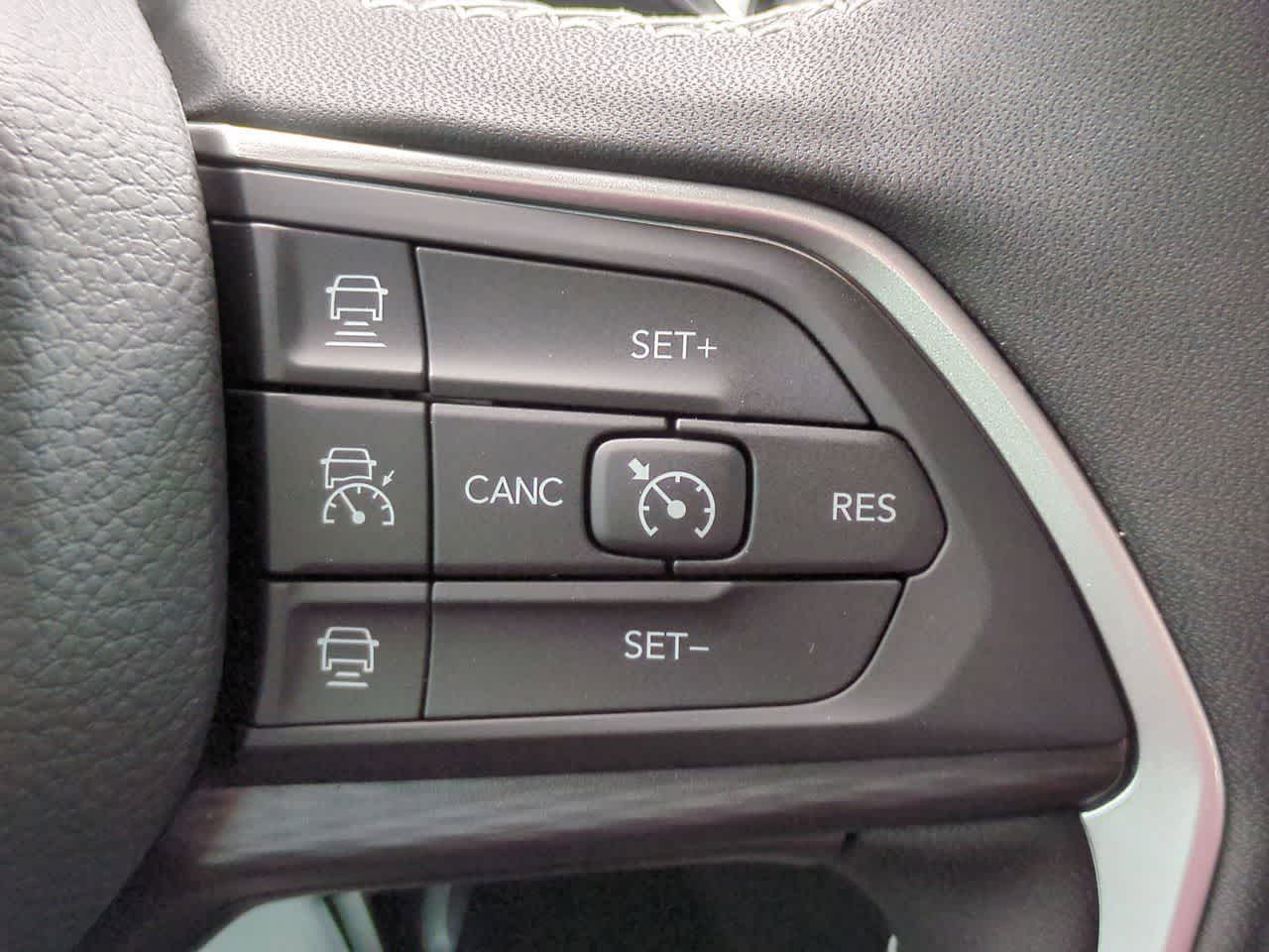 Thumbnail: 2025 Jeep Grand Cherokee - 26