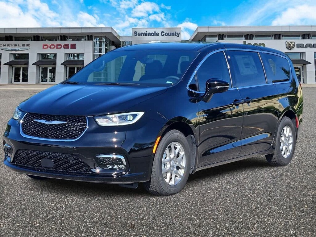 New 2026 Chrysler Pacifica Select Van
