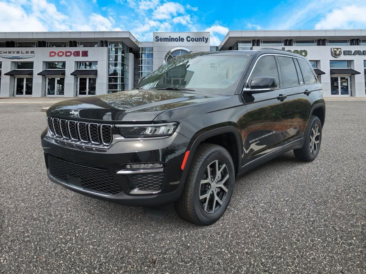 2025 Jeep Grand Cherokee Limited Edition 3
