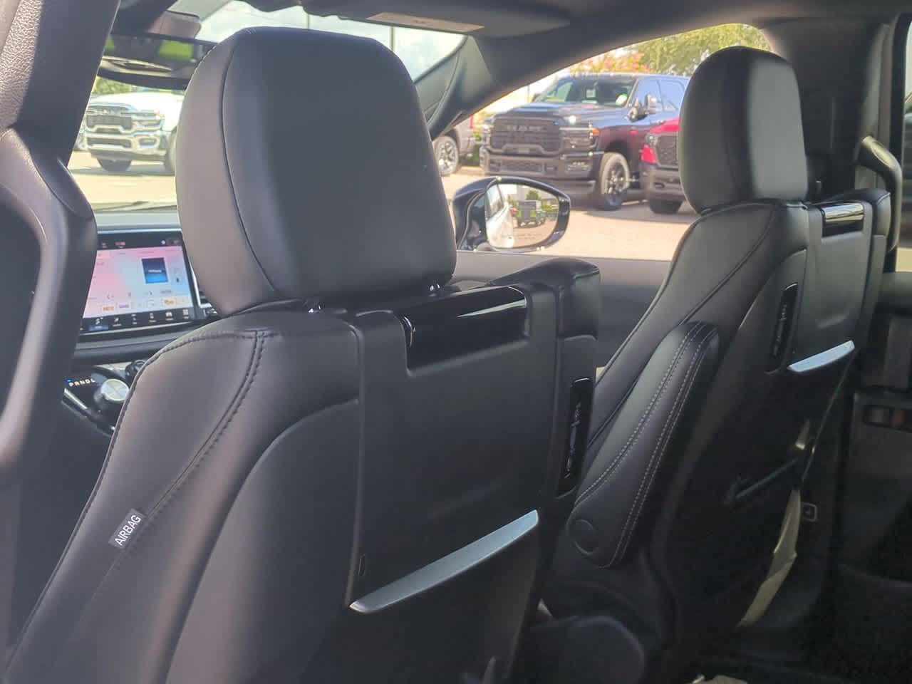 Thumbnail: 2026 Chrysler Pacifica - 19