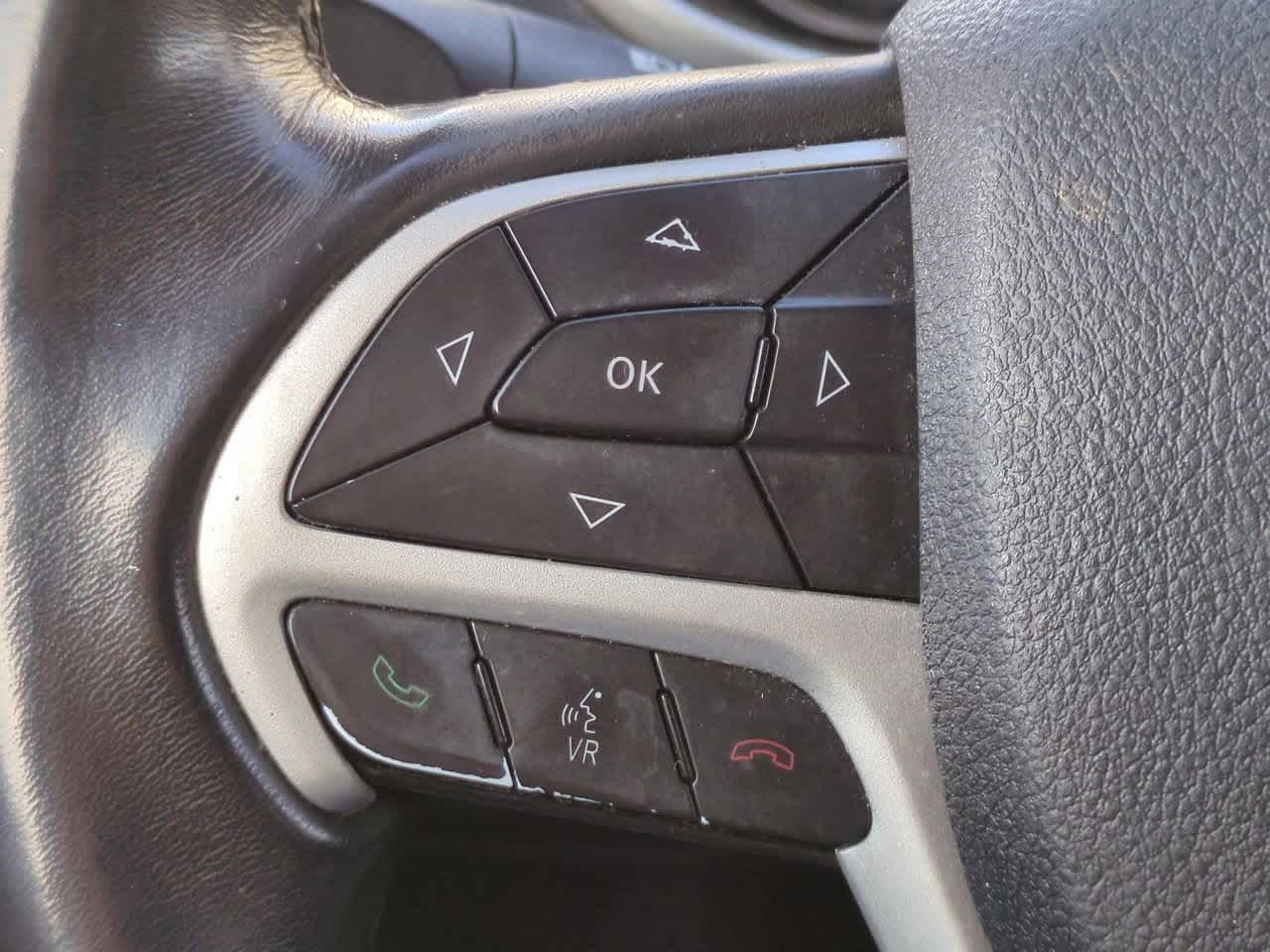 Thumbnail: 2015 Jeep Cherokee - 24