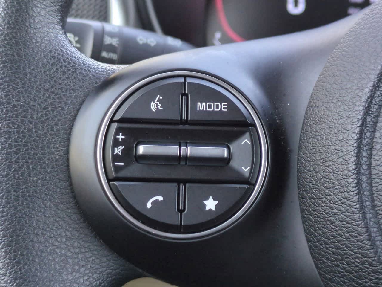 Thumbnail: 2023 Kia Soul - 24