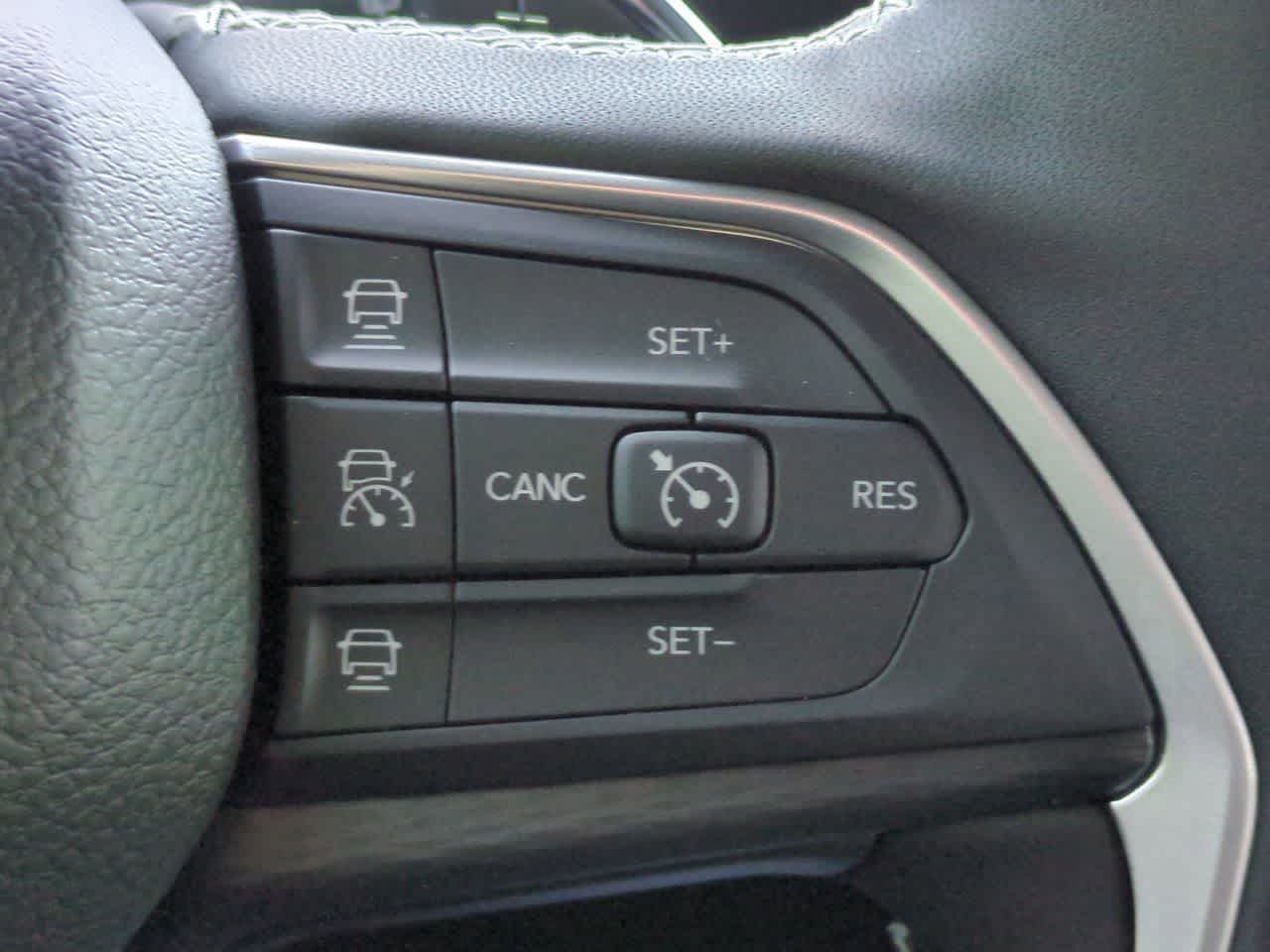 Thumbnail: 2025 Jeep Grand Cherokee - 25